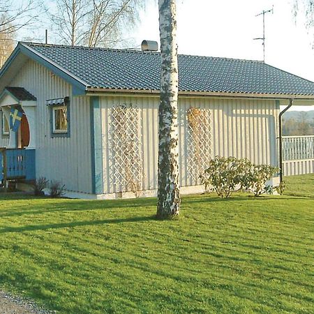 2 Bedroom Awesome Home In Svanskog Exterior foto