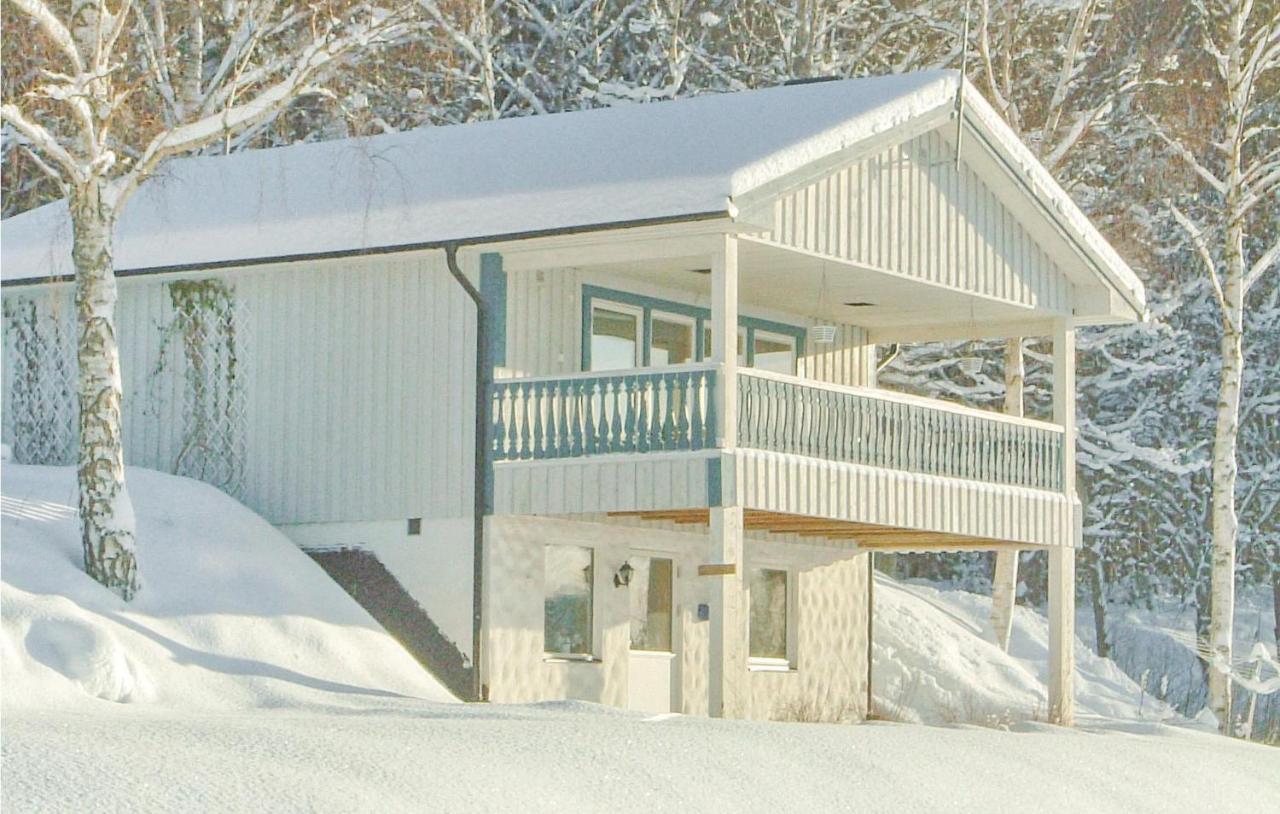 2 Bedroom Awesome Home In Svanskog Exterior foto