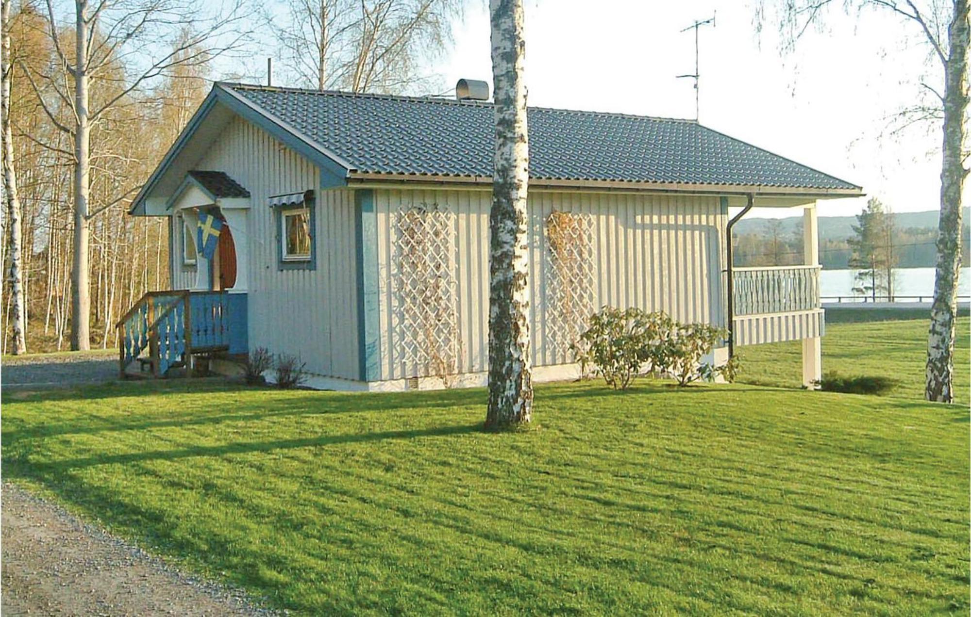 2 Bedroom Awesome Home In Svanskog Exterior foto