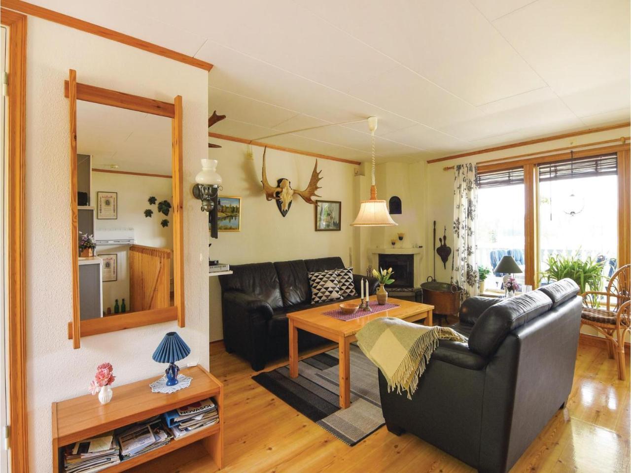 2 Bedroom Awesome Home In Svanskog Exterior foto